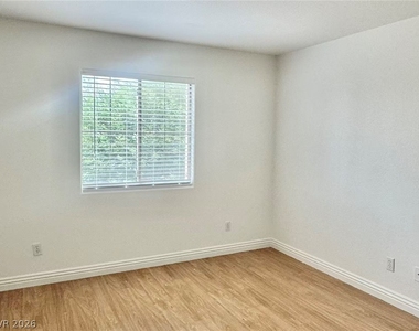 3434 Bella Valencia Court - Photo Thumbnail 8