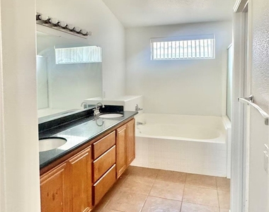 3434 Bella Valencia Court - Photo Thumbnail 6
