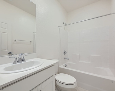 4159 Scarlet Cob Avenue - Photo Thumbnail 8