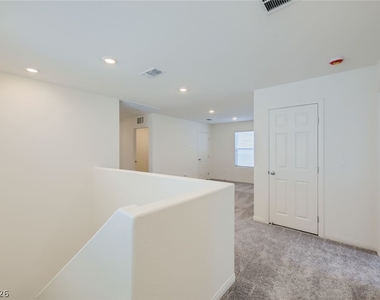 4159 Scarlet Cob Avenue - Photo Thumbnail 16