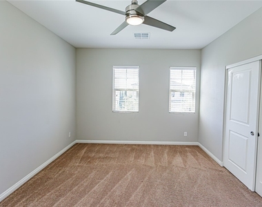 8538 Helvetia Lane - Photo Thumbnail 25