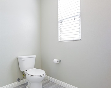 8538 Helvetia Lane - Photo Thumbnail 40