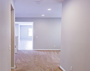 8538 Helvetia Lane - Photo Thumbnail 3