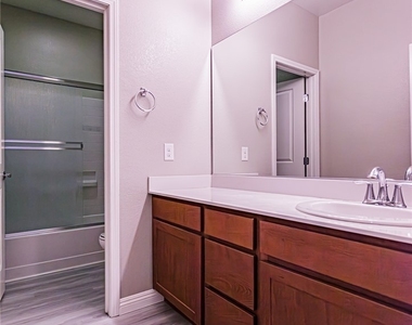 8538 Helvetia Lane - Photo Thumbnail 22
