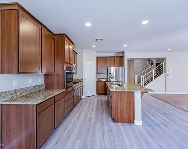 8538 Helvetia Lane - Photo Thumbnail 14