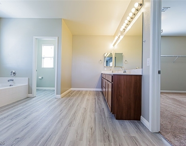 8538 Helvetia Lane - Photo Thumbnail 37