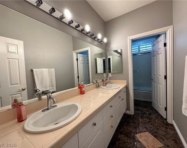 1211 Martini Drive - Photo Thumbnail 31