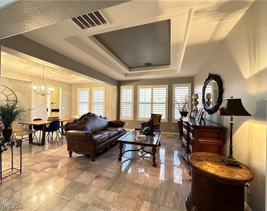 1211 Martini Drive - Photo Thumbnail 6