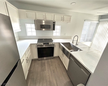 2100 Jetty Rock Drive - Photo Thumbnail 3