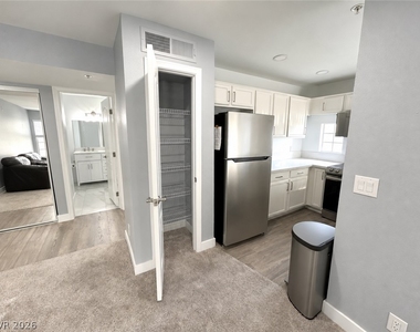 2100 Jetty Rock Drive - Photo Thumbnail 4