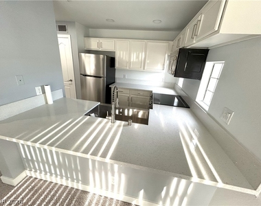 2100 Jetty Rock Drive - Photo Thumbnail 2
