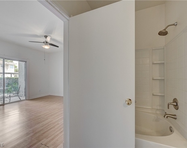 9050 W Warm Springs Road - Photo Thumbnail 17