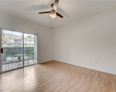 9050 W Warm Springs Road - Photo Thumbnail 18