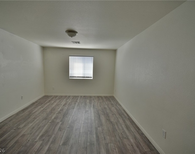 3041 Lake Como Avenue - Photo Thumbnail 17