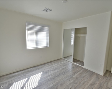 3041 Lake Como Avenue - Photo Thumbnail 22
