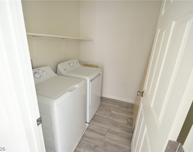 3041 Lake Como Avenue - Photo Thumbnail 29