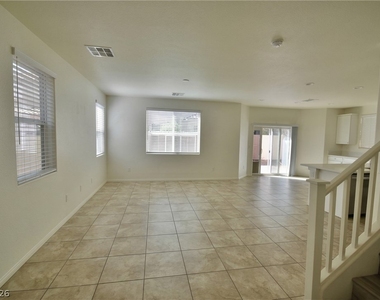 3041 Lake Como Avenue - Photo Thumbnail 3