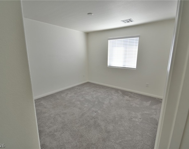 3041 Lake Como Avenue - Photo Thumbnail 20