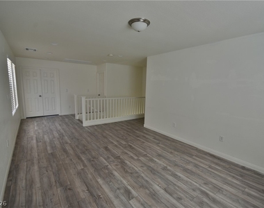 3041 Lake Como Avenue - Photo Thumbnail 18
