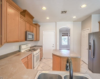 1213 Checkmark Avenue - Photo Thumbnail 10