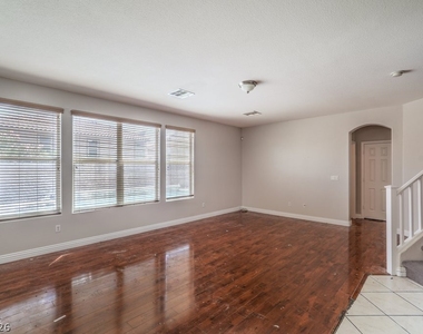 1213 Checkmark Avenue - Photo Thumbnail 7