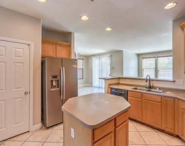 1213 Checkmark Avenue - Photo Thumbnail 13