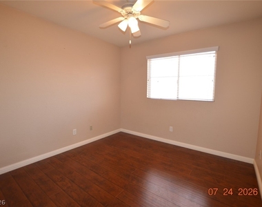 10656 Primrose Arbor Avenue - Photo Thumbnail 11