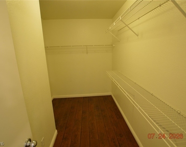 10656 Primrose Arbor Avenue - Photo Thumbnail 15