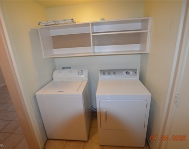 10656 Primrose Arbor Avenue - Photo Thumbnail 6