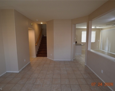 10656 Primrose Arbor Avenue - Photo Thumbnail 2