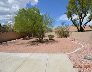 10656 Primrose Arbor Avenue - Photo Thumbnail 17