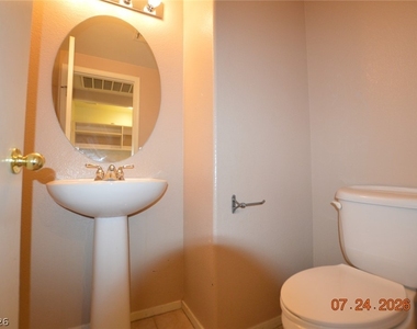 10656 Primrose Arbor Avenue - Photo Thumbnail 7