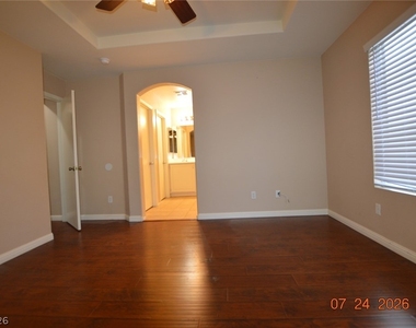 10656 Primrose Arbor Avenue - Photo Thumbnail 13