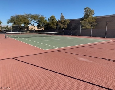 5055 W Hacienda Avenue - Photo Thumbnail 13
