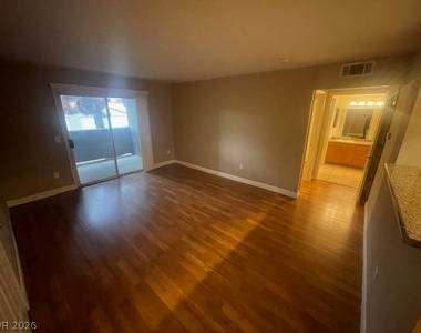5055 W Hacienda Avenue - Photo Thumbnail 2