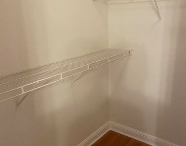 5055 W Hacienda Avenue - Photo Thumbnail 8