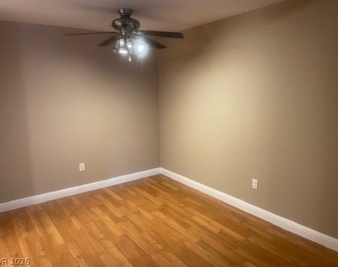 5055 W Hacienda Avenue - Photo Thumbnail 3