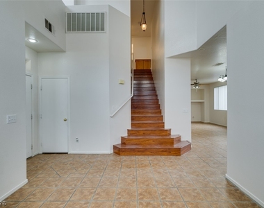 1509 Cimarron Crest Street - Photo Thumbnail 8
