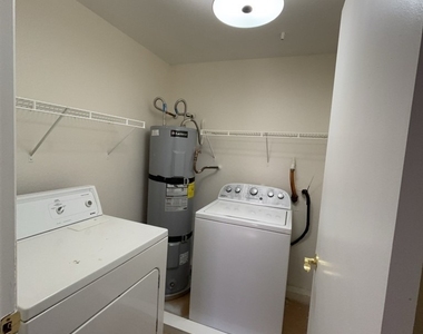 2111 Hussium Hills Street - Photo Thumbnail 4