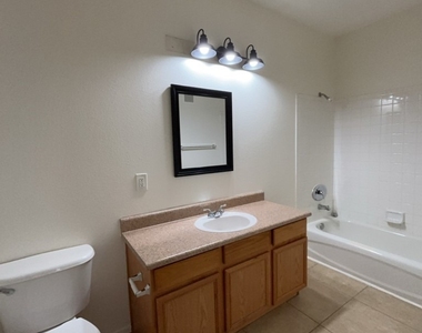 2111 Hussium Hills Street - Photo Thumbnail 2