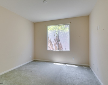 11230 Corsica Mist Avenue - Photo Thumbnail 33