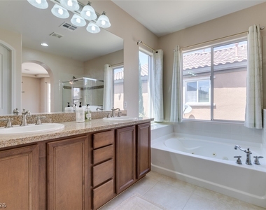 11230 Corsica Mist Avenue - Photo Thumbnail 46