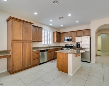11230 Corsica Mist Avenue - Photo Thumbnail 24