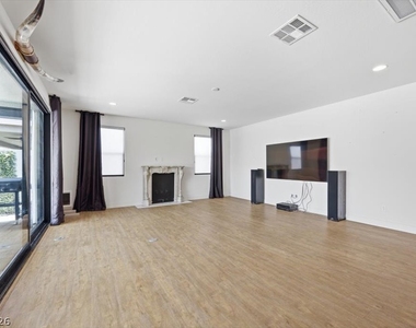 9239 Beltana Court - Photo Thumbnail 40