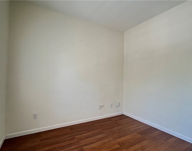 10645 Brianhurst - Photo Thumbnail 11