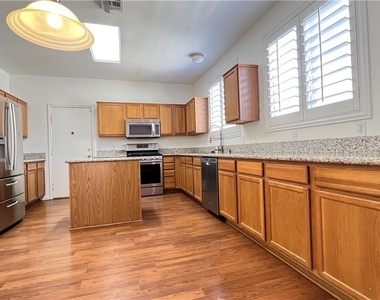 10645 Brianhurst - Photo Thumbnail 7