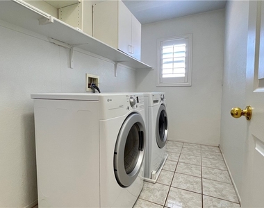 10645 Brianhurst - Photo Thumbnail 21