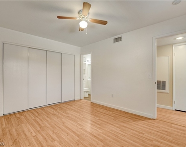 7950 W Flamingo Road - Photo Thumbnail 19