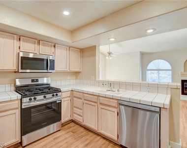 7950 W Flamingo Road - Photo Thumbnail 11