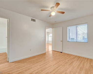 7950 W Flamingo Road - Photo Thumbnail 20